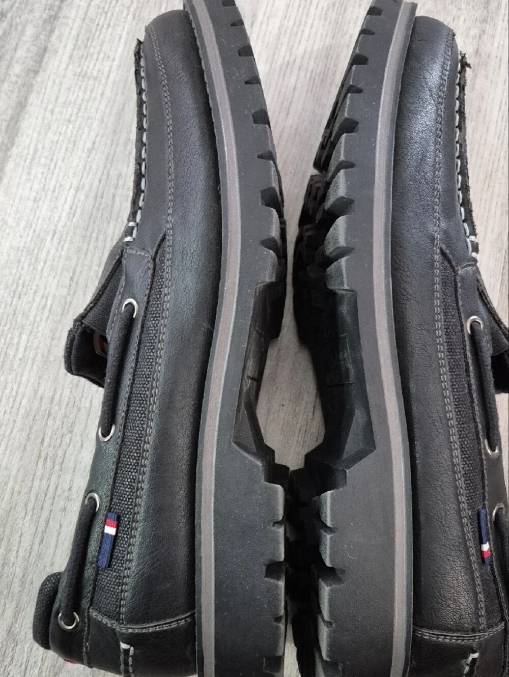 Tommy Hilfiger Men’s Black Leather Moc Toe Boat Shoes